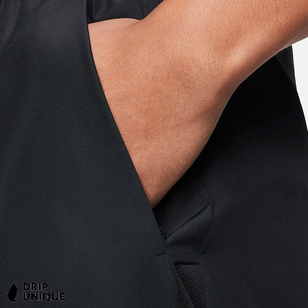 Nike Dri-Fit Challenger Shorts 7" Black - Image 5