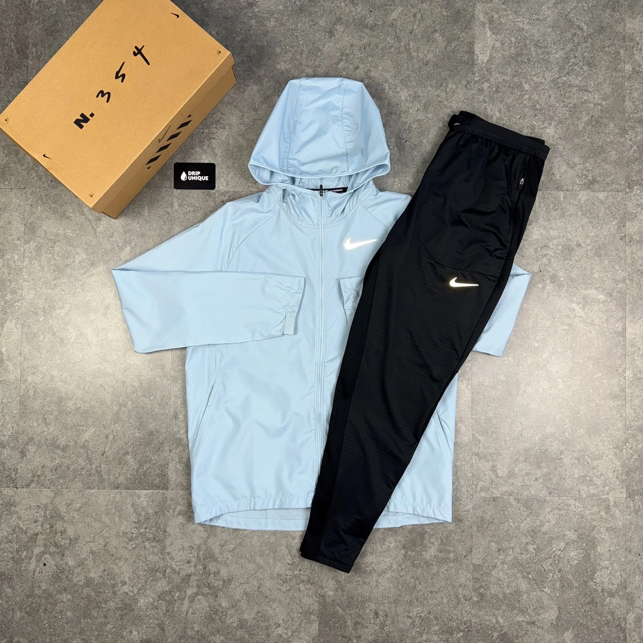 Nike Essential Windrunner Jacket Armoury Blue & Black Nike Phenom Pants Set - Image 3