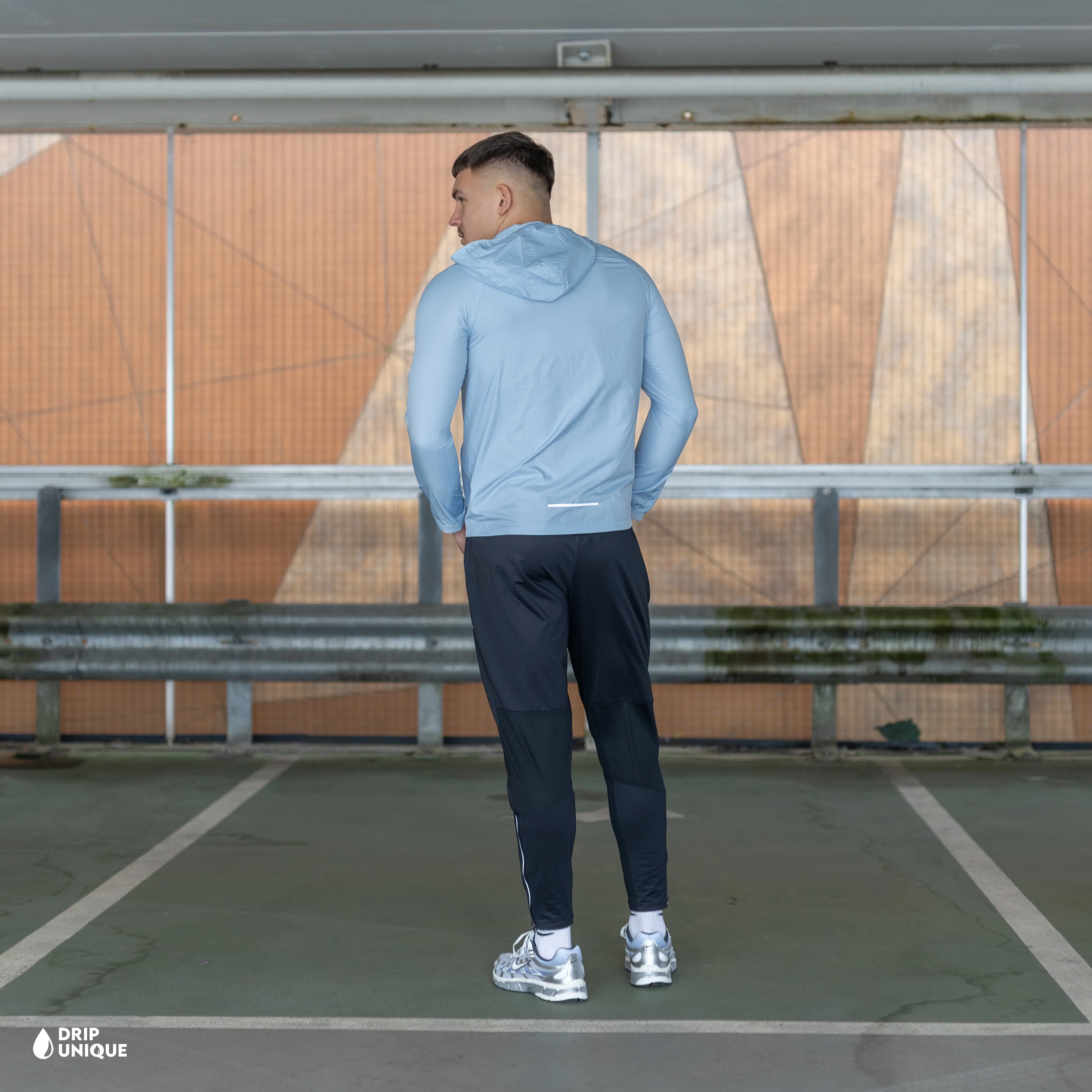 Nike Essential Windrunner Jacket Armoury Blue & Black Nike Phenom Pants Set - Image 6