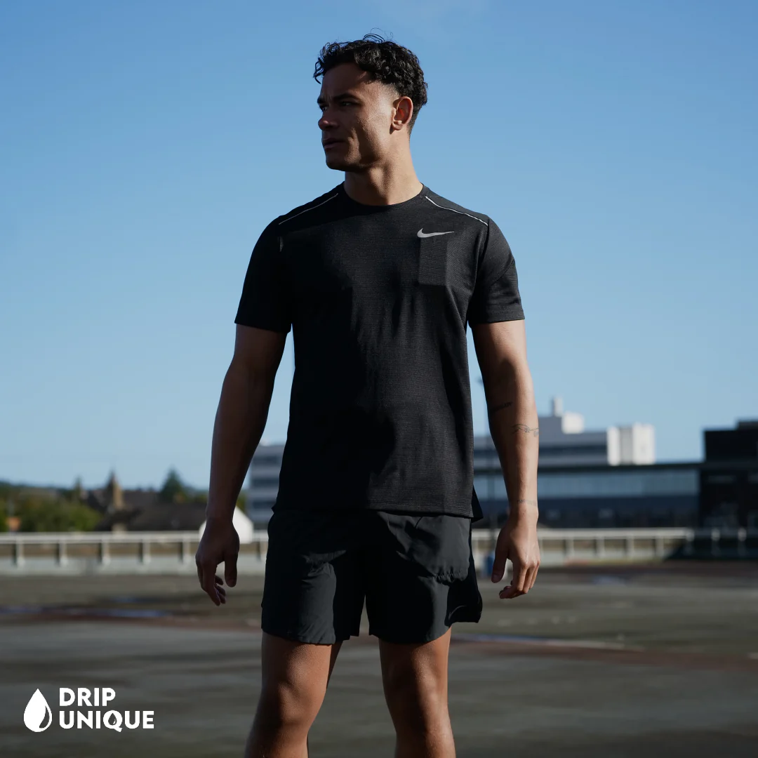 Nike Miler T-Shirt Black & Black Flex Stride Shorts Set - Image 3