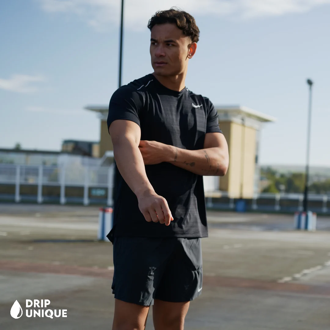 Nike Miler T-Shirt Black & Black Flex Stride Shorts Set - Image 4